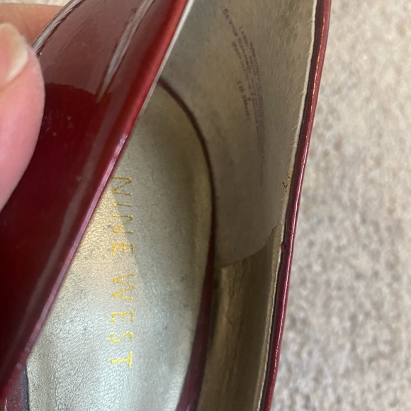 Nine West Red Heels Size 9M - Picture 5 of 9